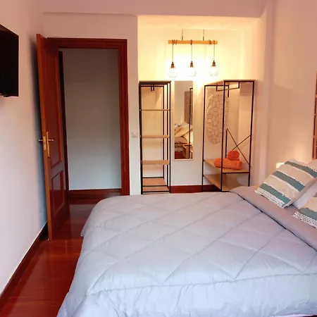 Centro De Bilbao, Amplio, Ascensor Apartment *